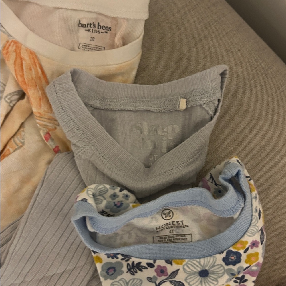 Petite plum Red and Blue Kids Pajama Sets bundle of 6 pajamas - Picture 2 of 5